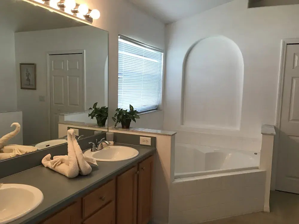 Kissimmee Vacation Homes by Shine FM