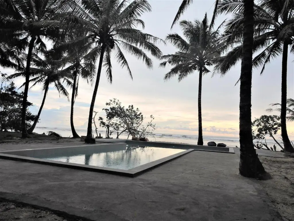 Sumatra Surf Resort