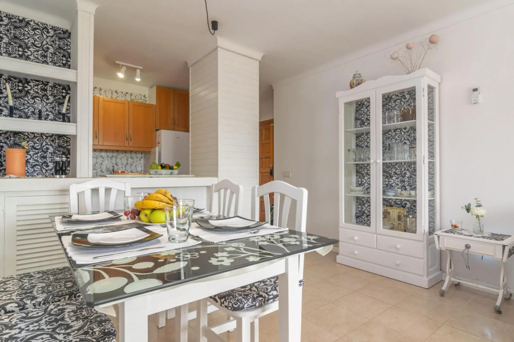 SOL - Nice flat close to the beach and leisure area Free WiFi