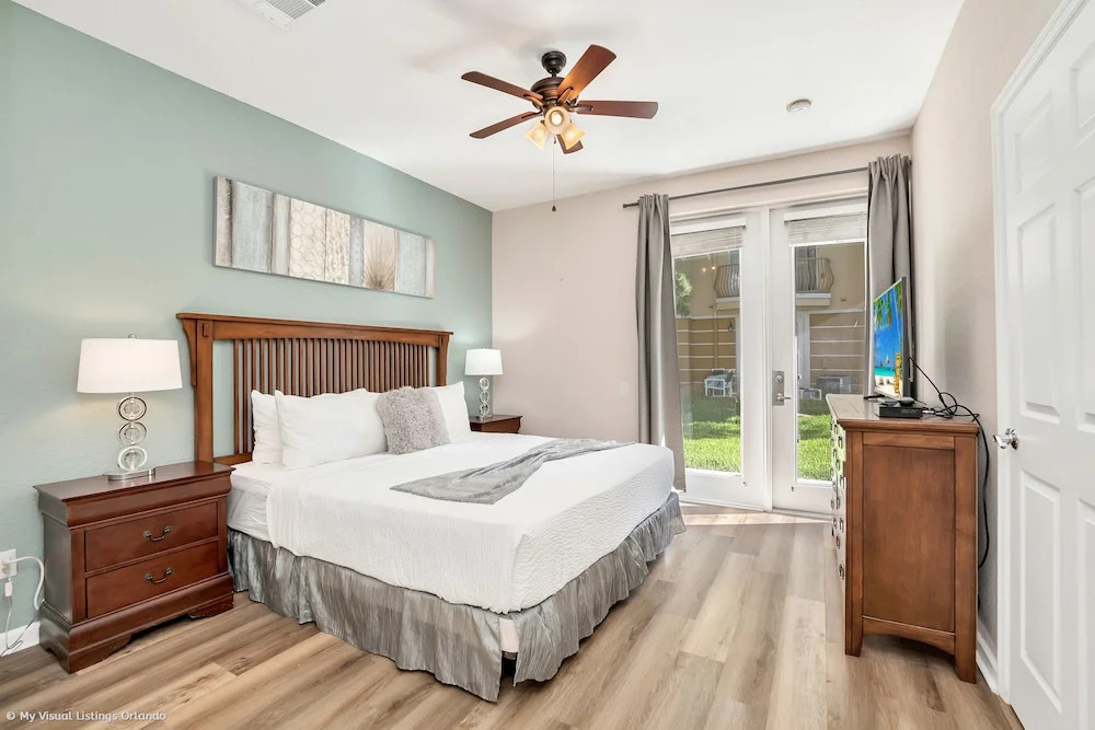 Exquisite and Airy 3BD Town Home in Vista Cay With CDC Cleaning Standards #3vc075