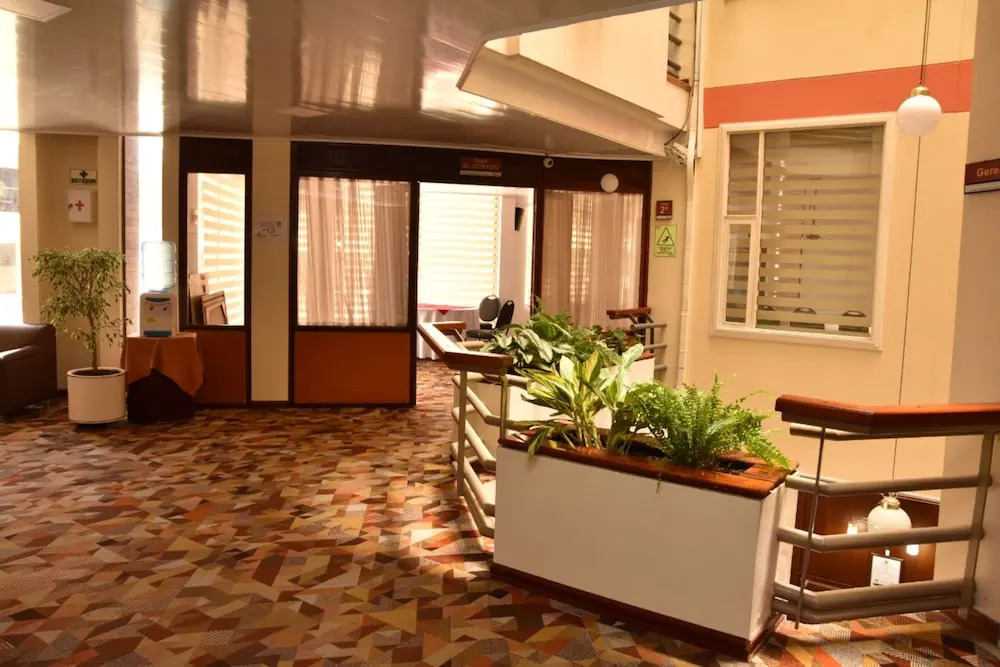 HOTEL ZUHE