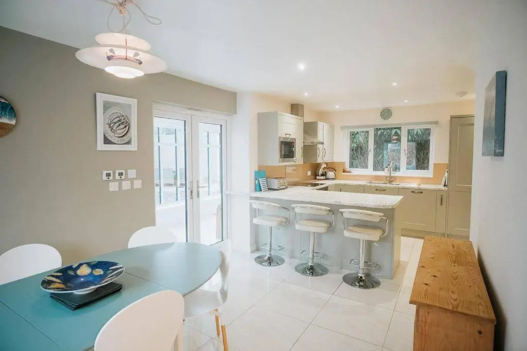 YR HEN BERLLAN - 3 Bedroom House in Snowdonia National Park, Conwy, North Wales