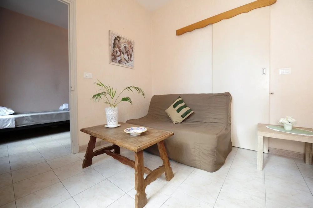 Easy Flat - Five Stars Holiday House