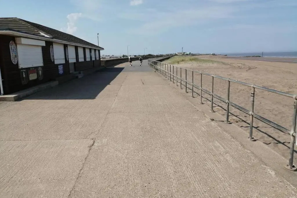 Beachside, Family-friendly, WiFi, 8 berth Caravan 133