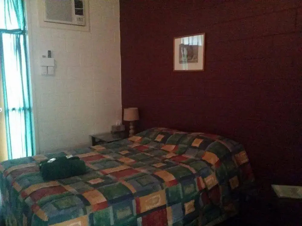 Harbour Lodge Motel