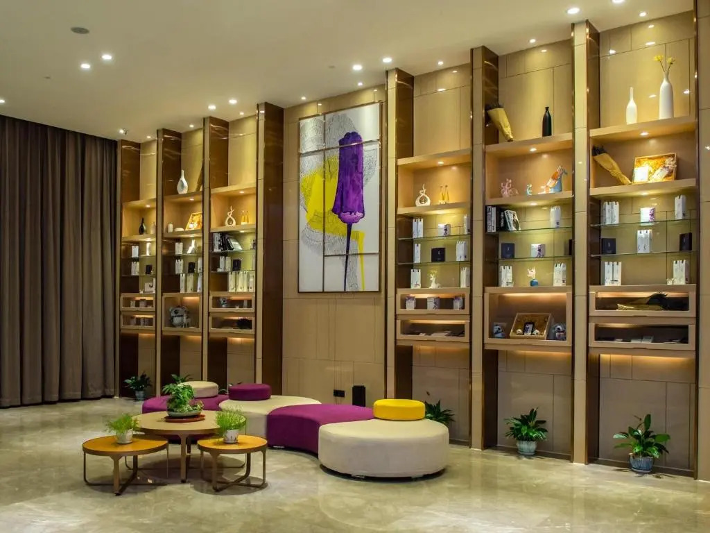 Lavande Hotel Yibin University City Exhibition Center