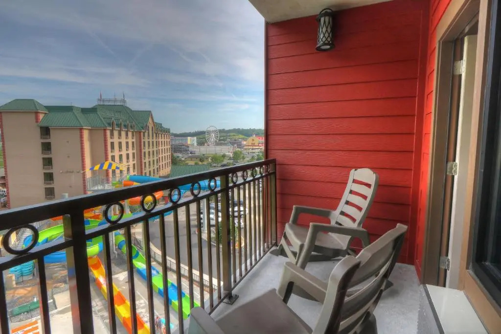 Country Cascades Waterpark Resort