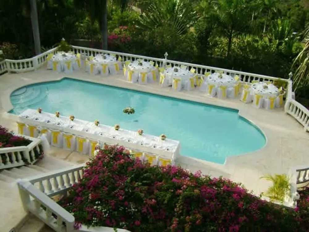 Sprawling 7BR Villa Overlooking the Sea Pool Hot Tub & Resort Access