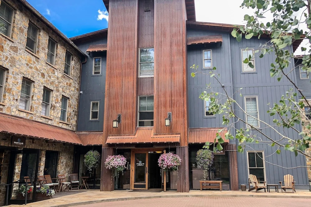 River Club 309 2 Bedroom Condo by Alpine Lodging Telluride