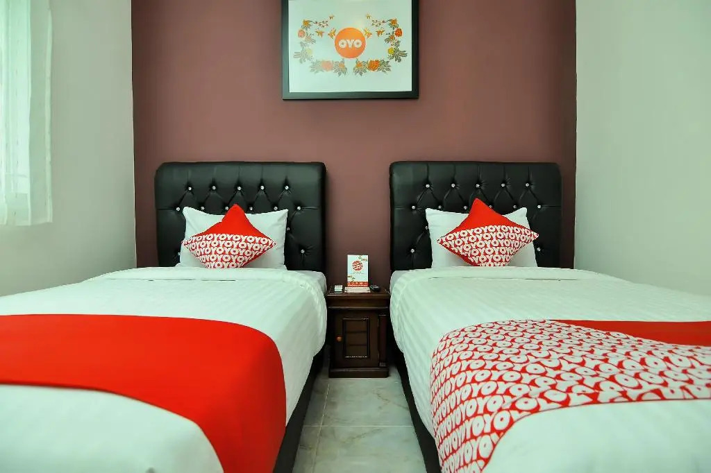 RedDoorz Syariah near Transmart Padang