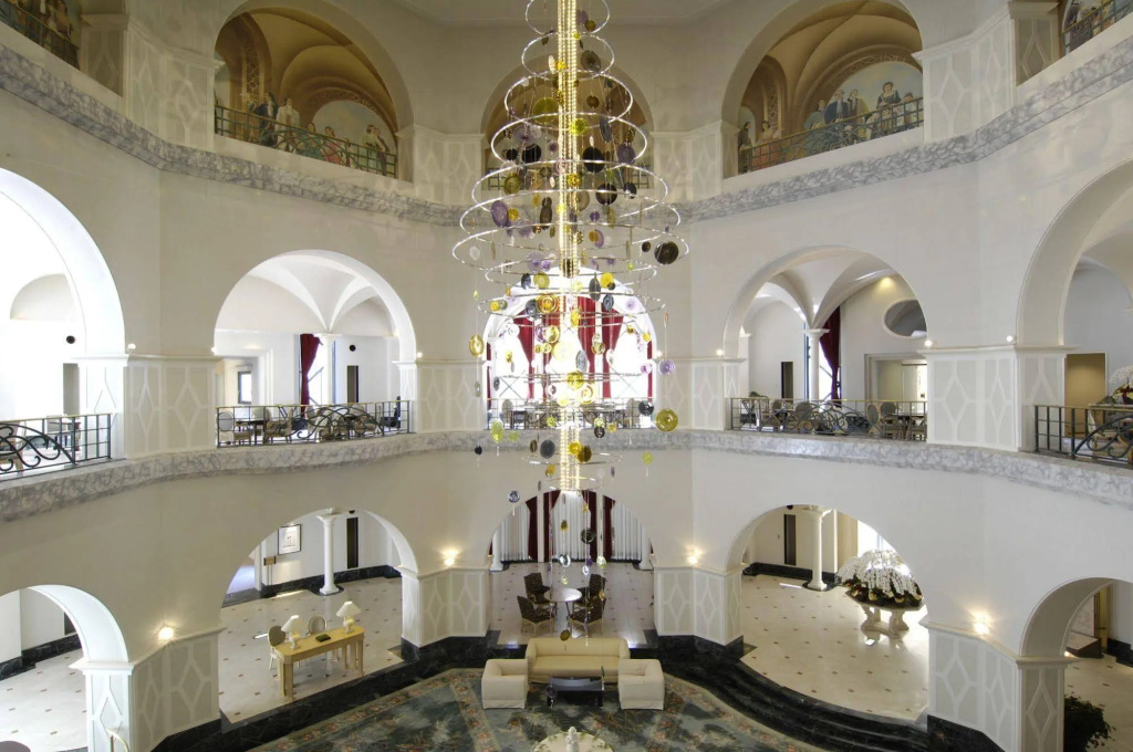 Royal Oak Hotel Spa & Gardens