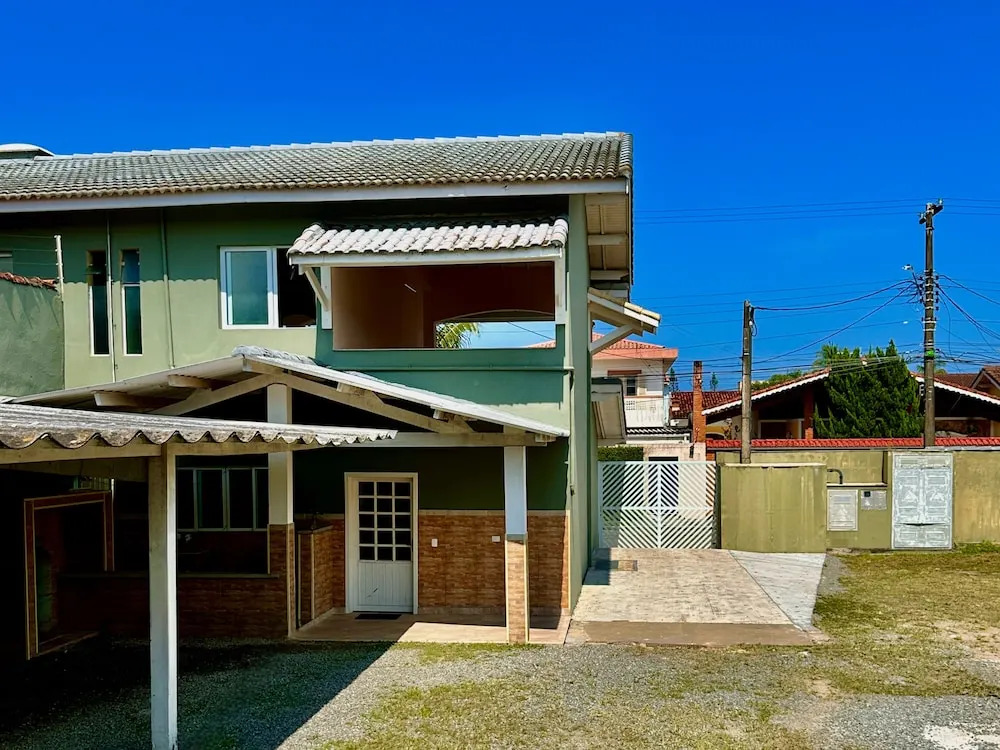 Surfside Suites