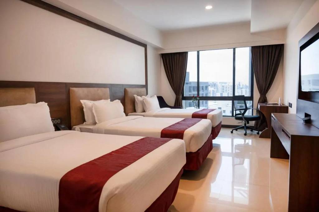 Hotel Tip Top International Pune