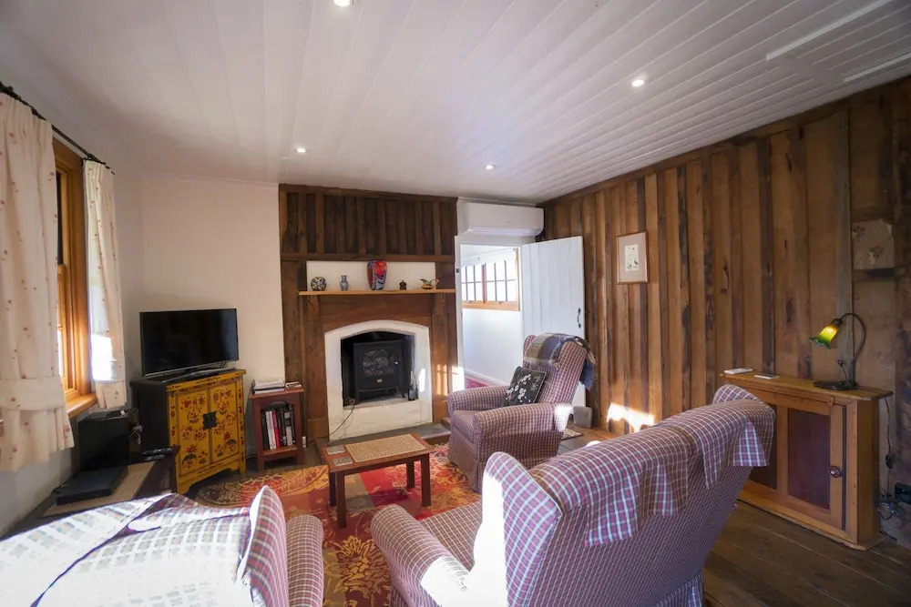 Camerons Cottage