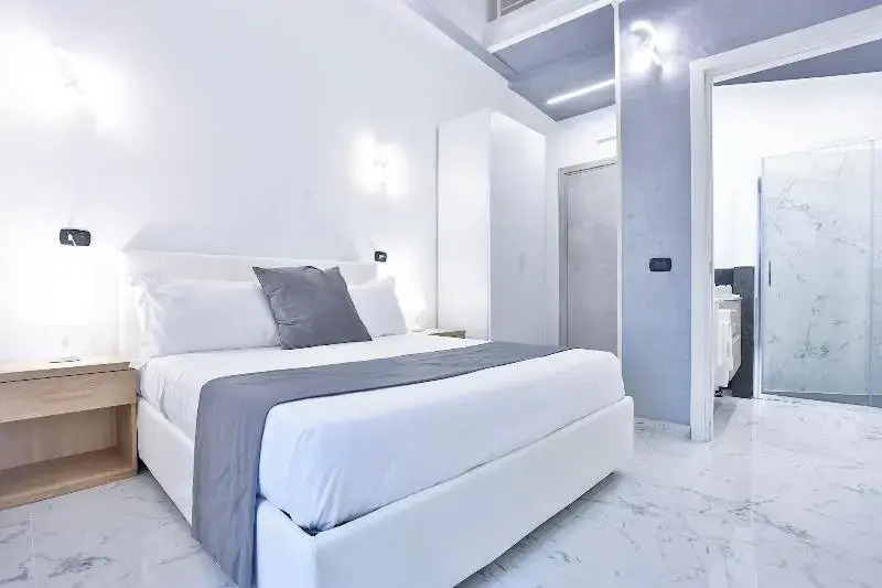 HOTIDAY Room Collection - Napoli Centro Storico