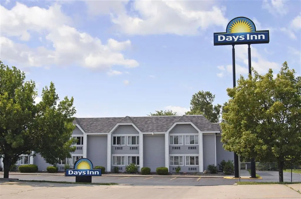 BridgePointe Inn & Suites by BPhotels, Council Bluffs, Omaha Area