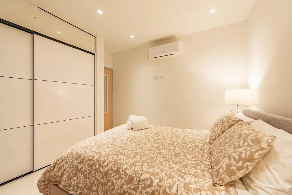 Waykiri Luxury Apartment, Unit A-13