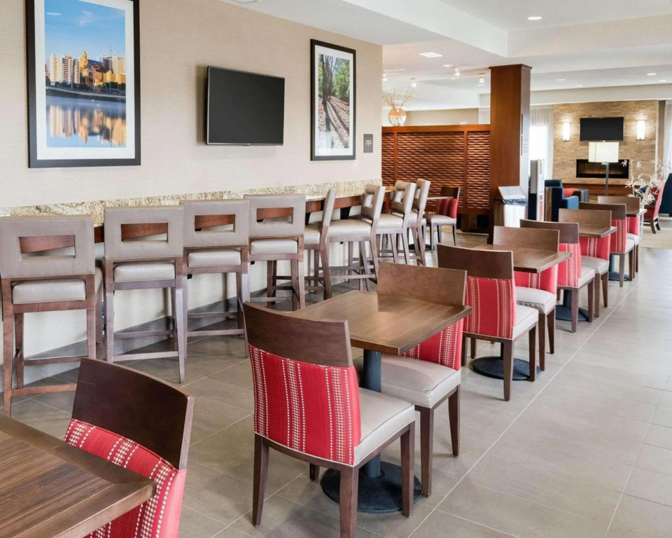 Comfort Inn & Suites West - Medical Center