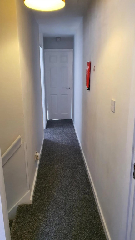 Contractors, City Centre, Parking, 3 Double Rooms, Netflix, Cosy