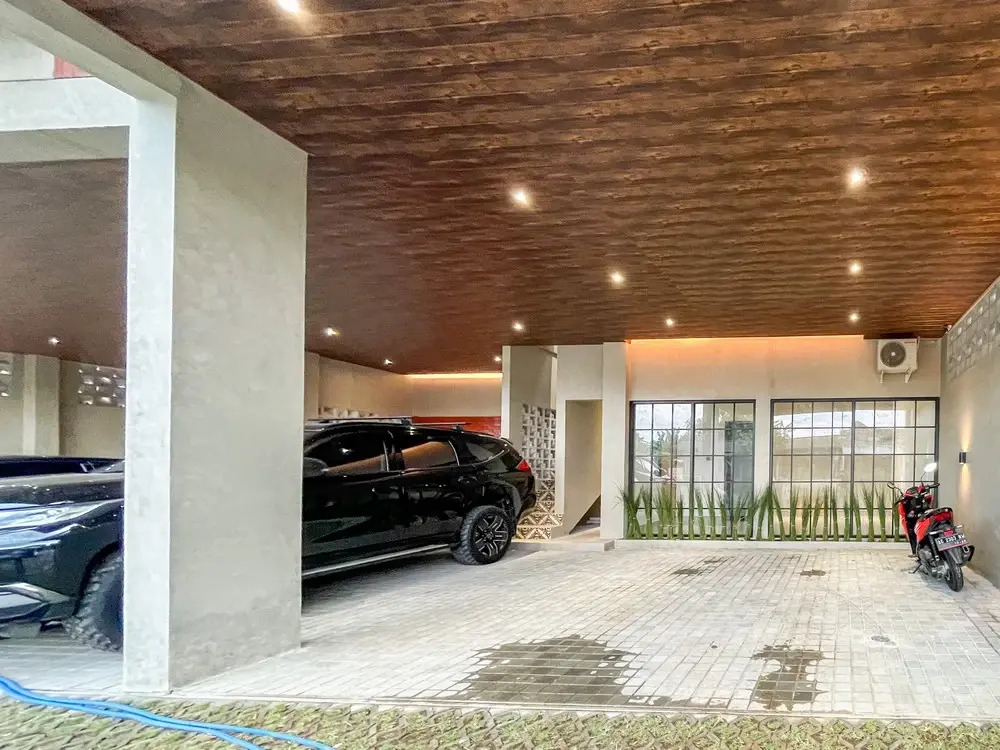 Urbanview Tigatuju Living Blitar