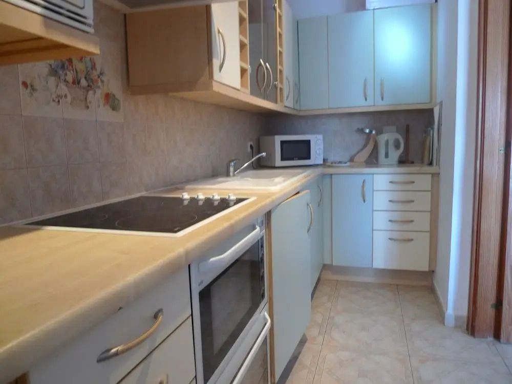 Pool side 2 Bed link Villa with Free WiFi. Superb Golf, Sea & mountain views.