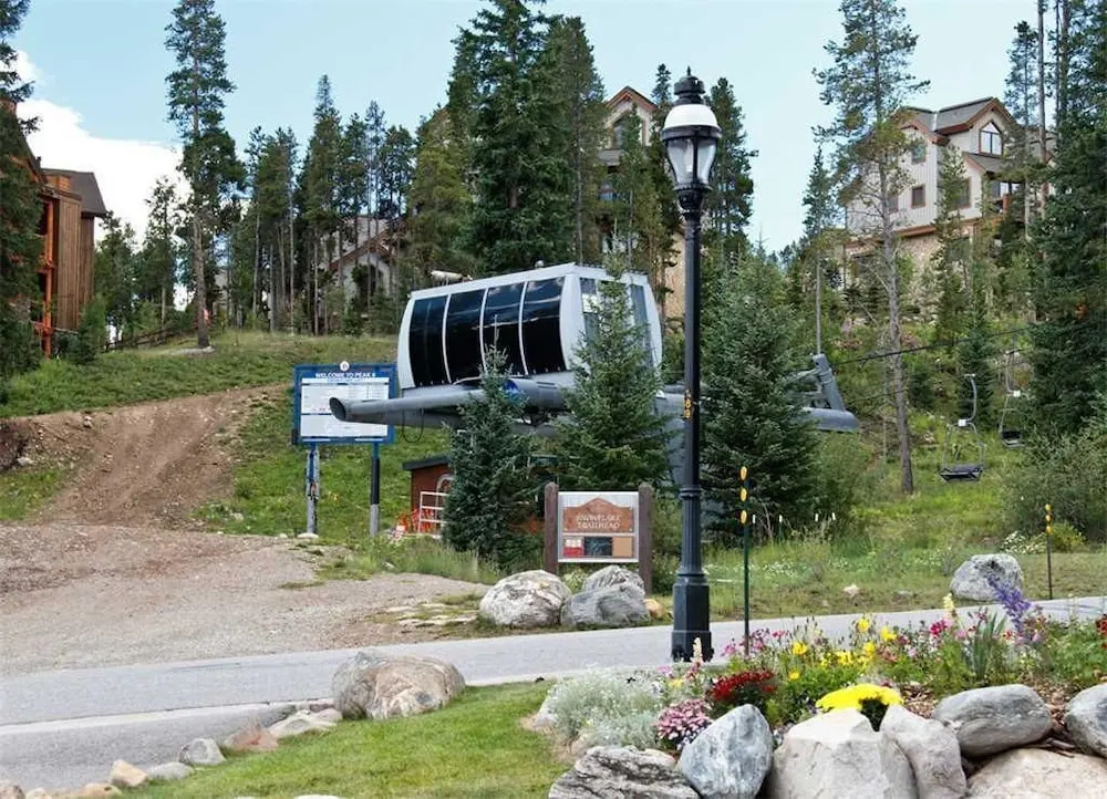 TYRA SKI IN OUT 4 BR Condo