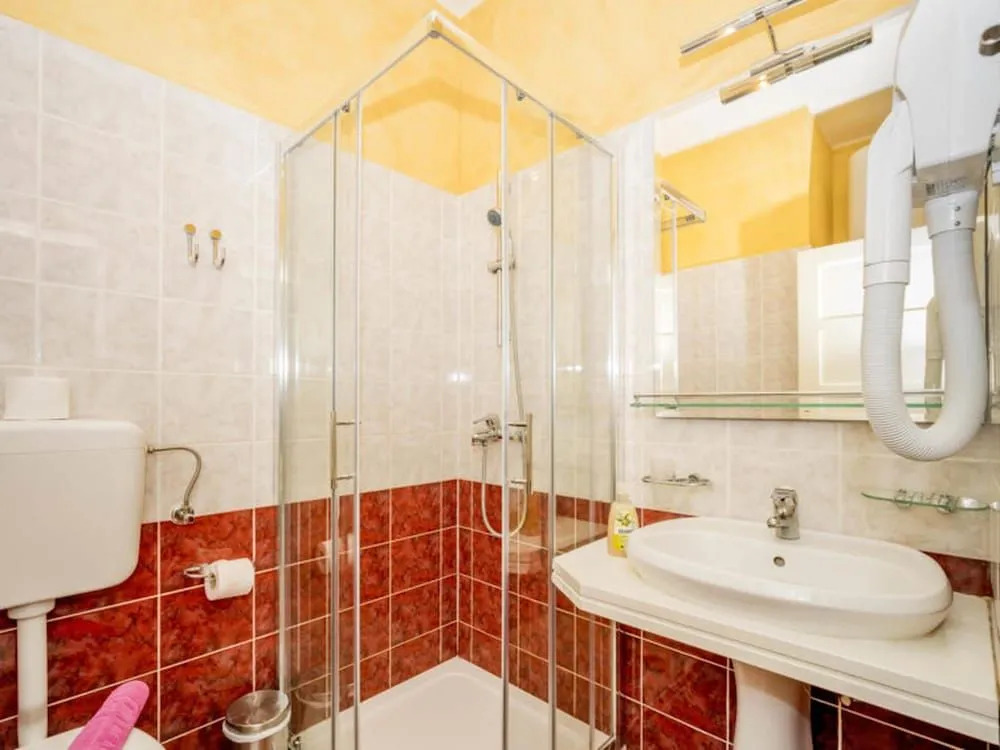 Rooms and Studios Villa Rossella 2