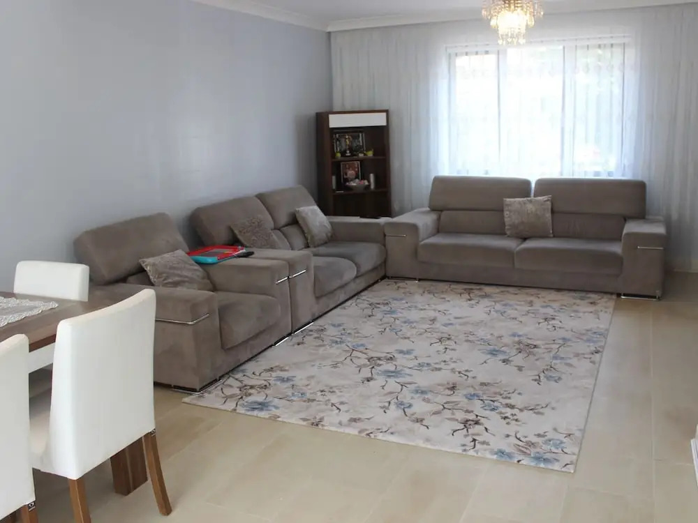 Lovely 3 Bedroom House With Large Garden