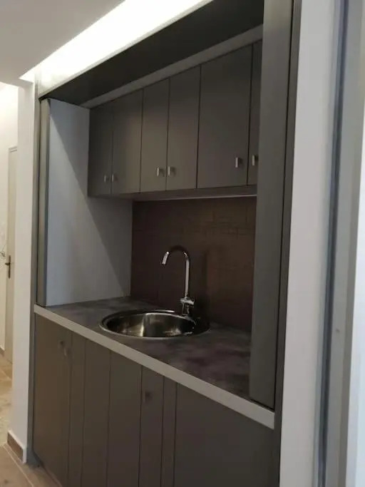 Aegina Port Apt 4