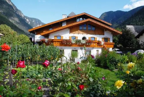 Zur Brücke B&B Apartments oder Zimmer Südtirol Guest Pass inklusive