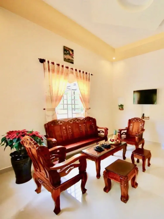 Yanns House
