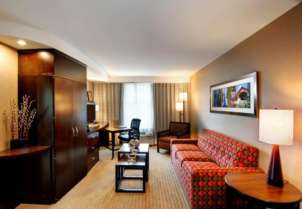Courtyard by Marriott Keene Downtown