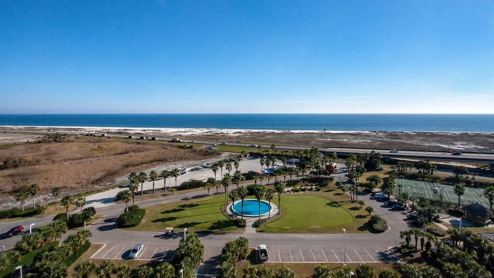 Three Bedroom Unit Overlooking the Gulf - Unit Crb1113
