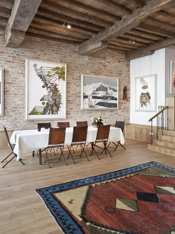 Jacquemine Luxury Guesthouse and Art Gallery