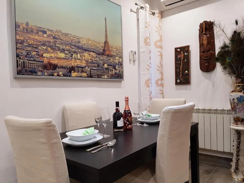 Serenity Place Tirso Molina