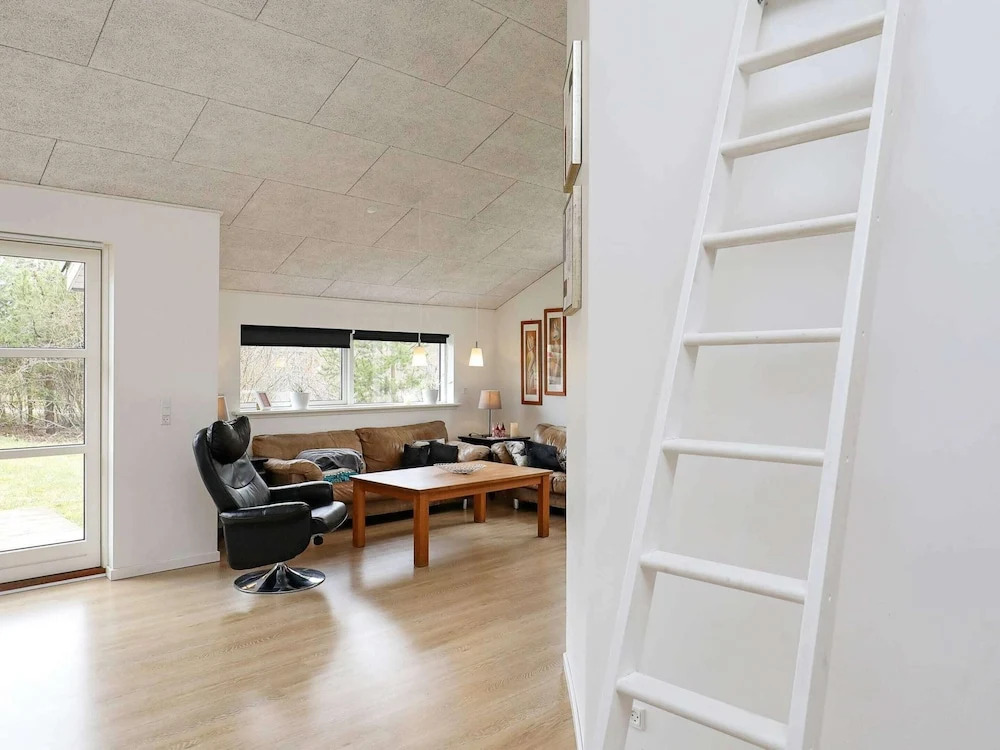10 Person Holiday Home in Logstor-by Traum