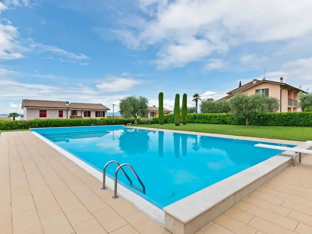 Apartment in Lazise With Lake View & Pool