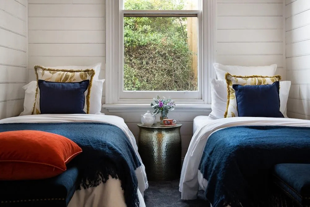 Dunroman - modern comfort, old world charm