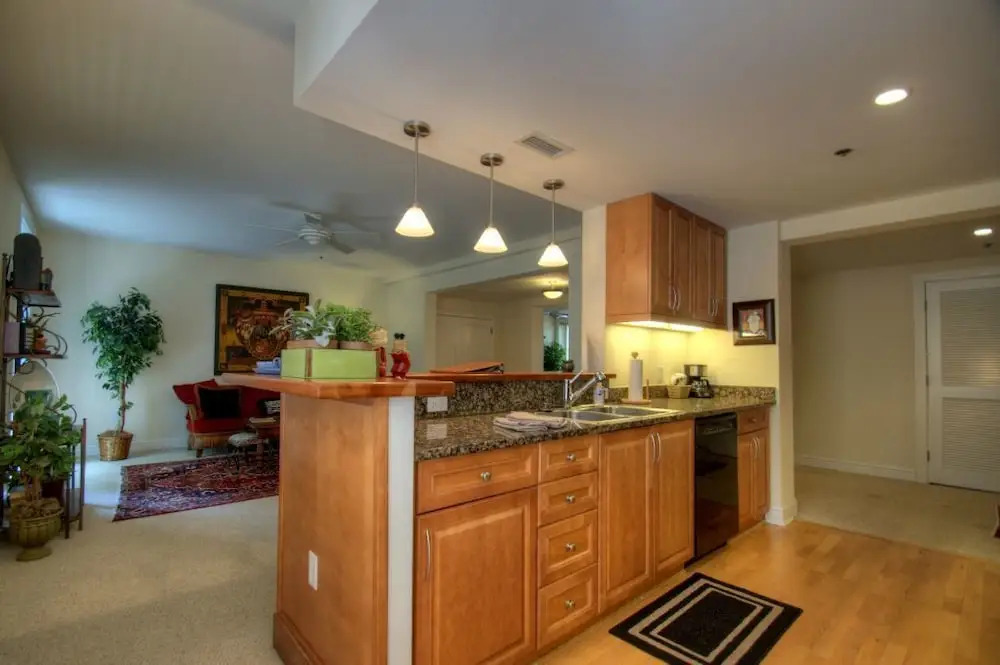 Biltmore Village Hideaway - 2 Br Condo