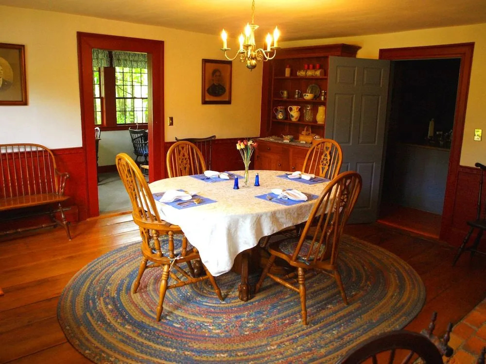 Colonel Spencer Inn