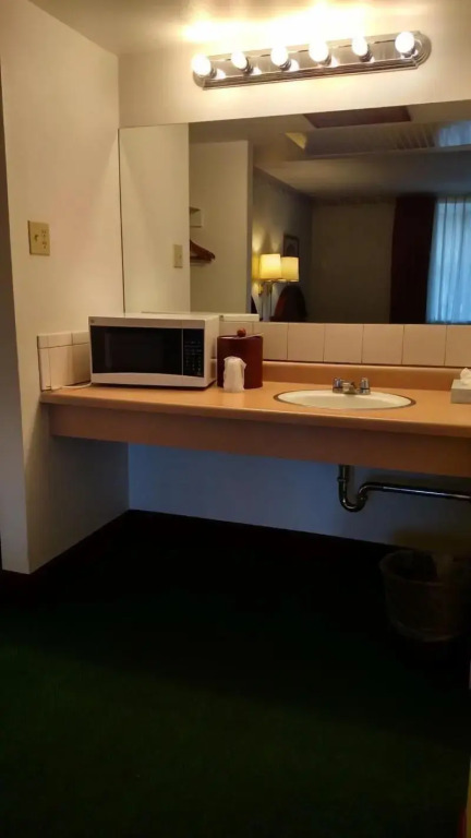 Modern Motel