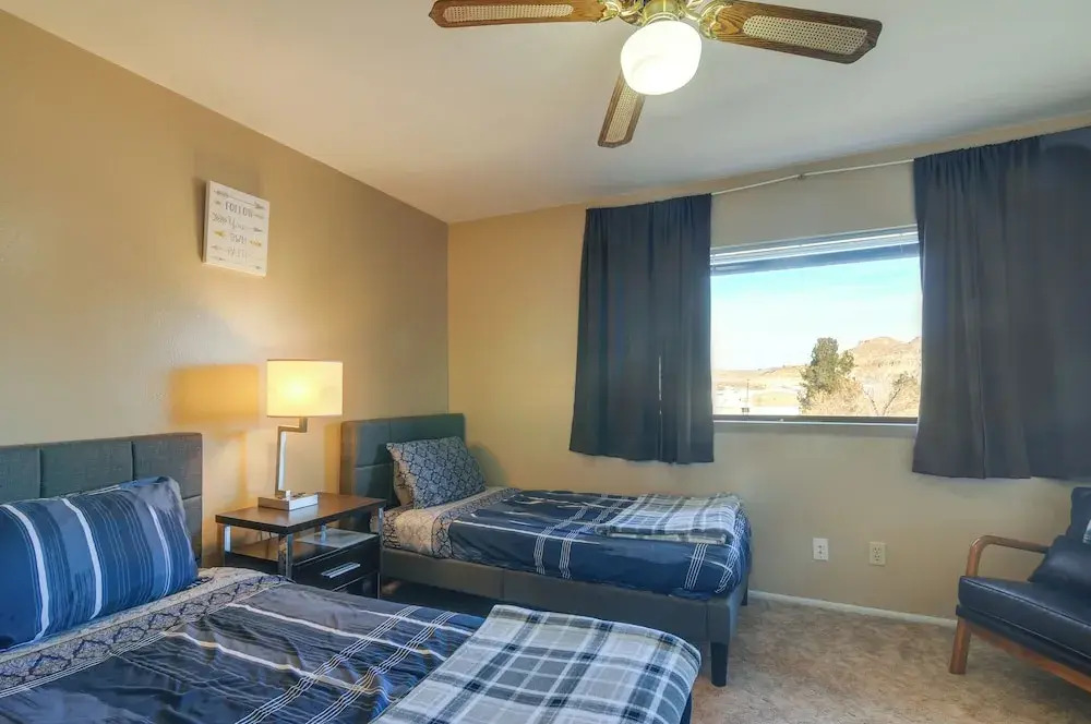 Adventure Base 4 Near Lake Powell