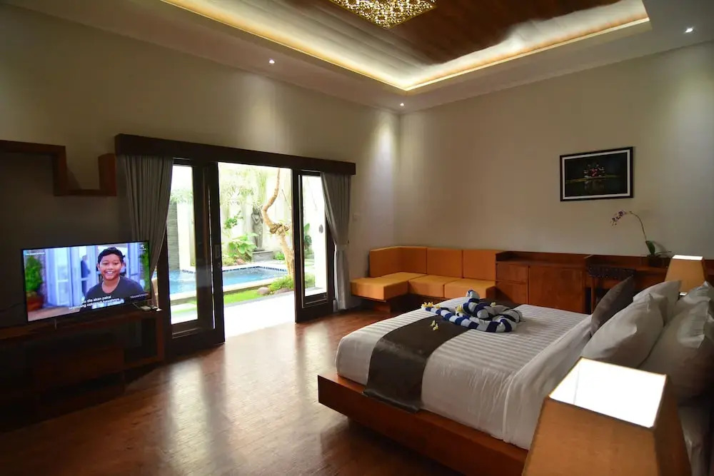Villa Jiwanta by Maheswara