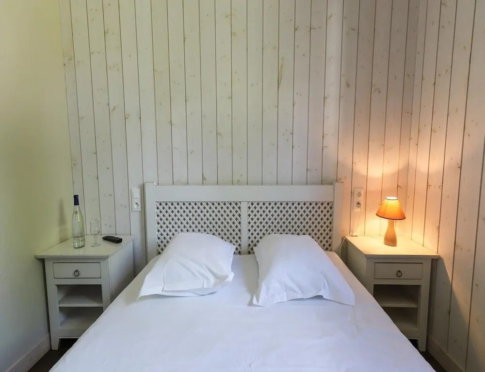 6-person Wooden Chalet in Correze