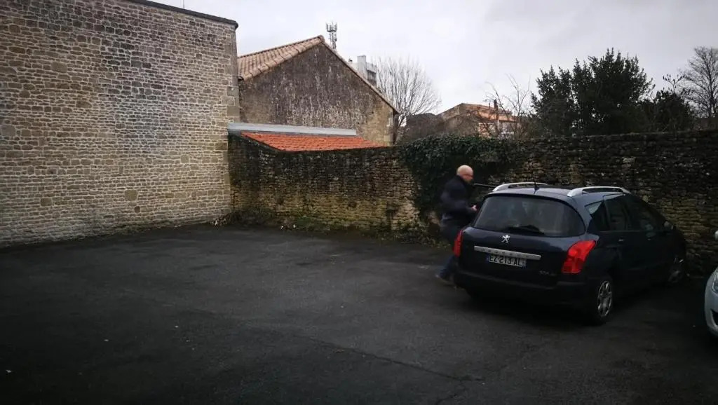Le 14 T2 rénové Pkg privé Netflix