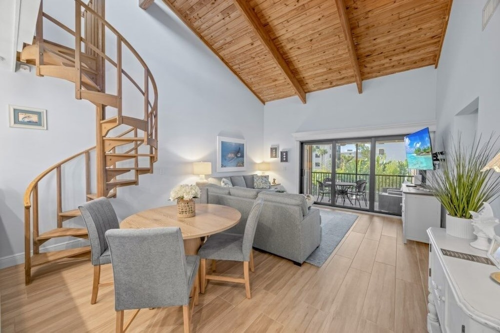 Coquina 3f 3 Bedroom Condo