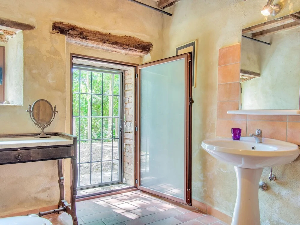 Secluded Holiday Home in Perugia With Swimming Pool