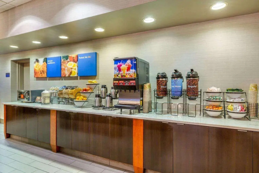 Comfort Inn & Suites Logan International Airport