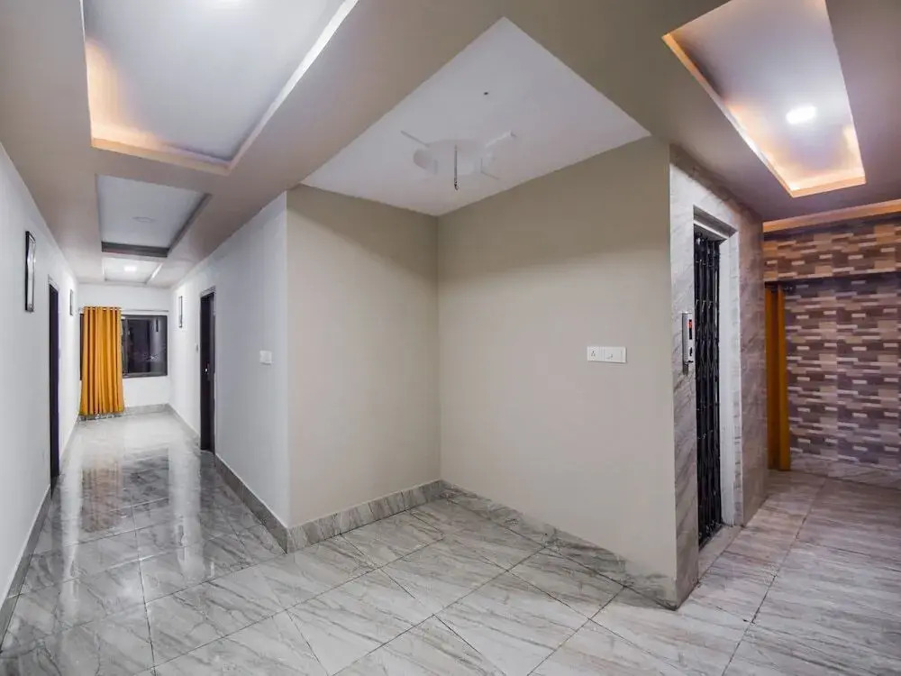 Tak International Hotel
