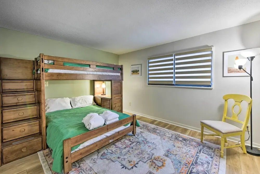Pool Access + Pet Friendly: Condo in Hilton Head